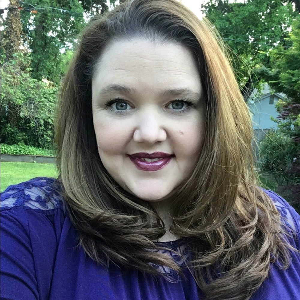 Meet your Posher, Carissa
